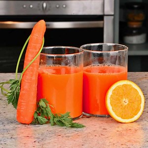 Freshly Squeezed Orange Carrot Juice