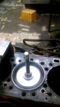 Caterpillar cylinder liner puller