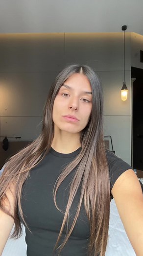 What Does 🤷🏽‍♀️ Mean — Emoji Meaning & Usage