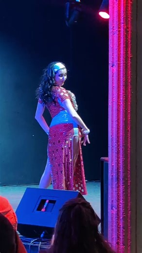 Romantic Baladi with @BellyDivaSamantha ❤️ Thank you to @MQC House of Burlesque Book your show here: https://www.raqstardance.com/contact/bookashow #baladi #bellydance #dance #foryou #foryoupage