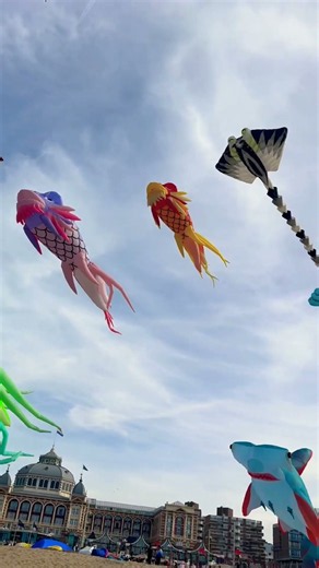🪁 Kite Festival Scheveningen 2026 🇳🇱 | Amazing Kites by the Sea!