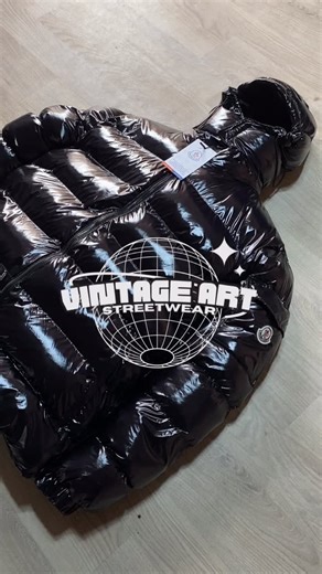 vintage_art90s on Instagram: "Puffer jacket moncler 🖤🥷🏼 .Dm to order 📦⚡️ . . . . . #Moncler #MonclerJacket #PufferJacket #MonclerDrip #MonclerOutfit #WinterJacket #drip"