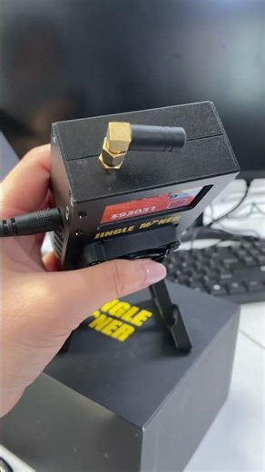 Unboxing the Jingle Miner BTC Solo Lite – Compact SHA-256 Power