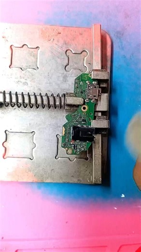 DON’T Replace the Board! Fix Your Charging Port for Pennies 🛠️ #shortsfeed