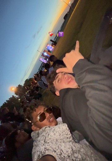 Dios Poderoso: Adoración Cristiana en Música