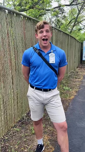 Follow one of our ride operators as they start their morning on MR FREEZE: Reverse Blast! #dayinmylife #grwm #themepark #stl #coaster