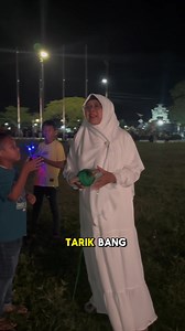 Sore abis membalap, malamnyo menghadiri gebyar shalawat 😁 Menyempatkan waktu sekejap menyapa masyarakat. Usah tengok kelakuan sayo di akhir video ye. Skip ajo tak apo...🤭😣 | Afni Z