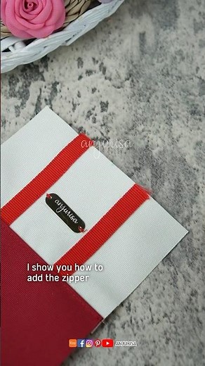 Zipper or snap closure - Cara Pouch sewing pattern