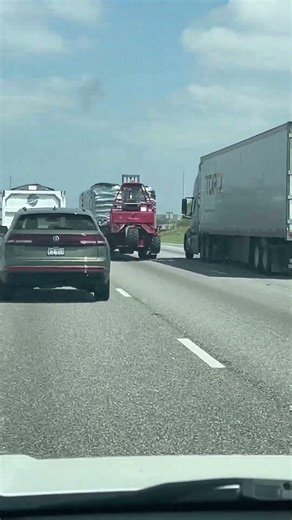 Big rig drivers in Texas are road t*rrorists