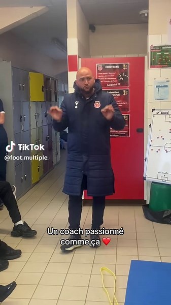 Avec lui, t’as envie de tout casser sur le terrain… 💪 #entraineur #discours #causerie #motivation #victoire #champion #équipe #vestiaire