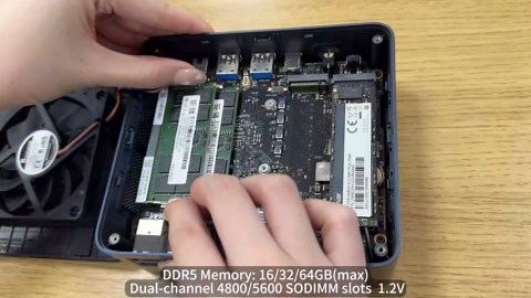 Mini PC Gaming,BREN7P AMD Ryzen 7 7840HS 5.1GHz Dual NIC LAN 2.5Gbps Desktop Compute 32GB DDR5 (16GB*2) 1TB PCIe4.0 SSD,USB4.0,Triple 4K Display,HDMI,DP,USB-C,WiFi 6 BT5.2,Multitasking