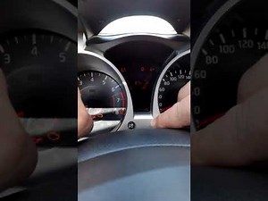 How to reset the service in the Nissan Juke?