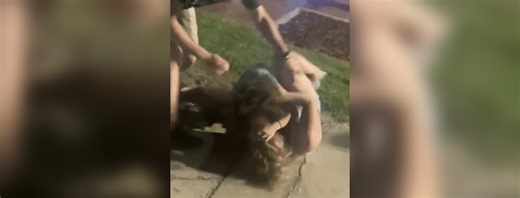 Fight between two women caught on video in downtown Vicksburg - Vicksburg Daily News