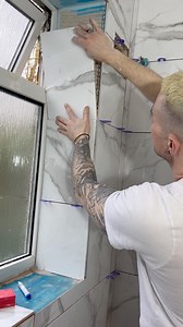 Tiling inside a bathroom window | Jackthetileruk