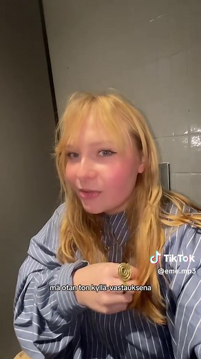 Laulaminen Vessassa: Hiljaisuutta ja Kolinaa