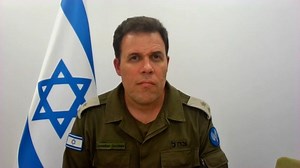 CNN anchor asks IDF spokesman where Palestinians were supposed to go after airstrike. Hear his response