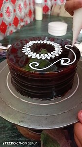 Cake ki design 😋 #recipebirthdaycake #fbcake #CakeArt #amazingcakes #caketrends #anniversarycake | Mohd Akram