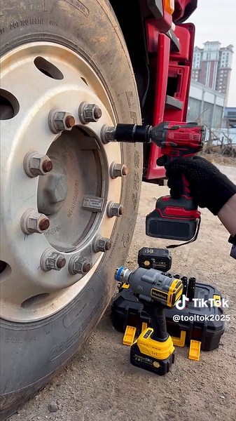 I Tried It… and Now I’m Obsessed 🔧🔥 #toolkit #powertools #toolset #TikTokShopHolidayHaul #ShopVideoCarnival