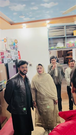 Najuma Pind Sultani: Khamsa Insights