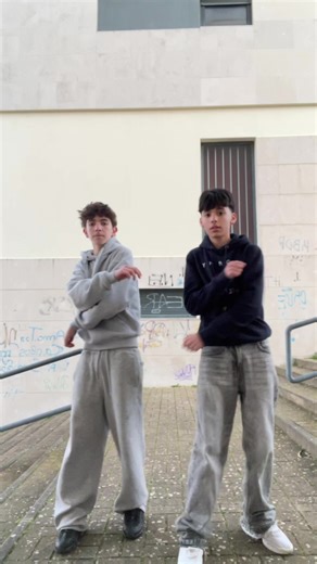 Step-by-Step Passinho do Jamal Dance Tutorial