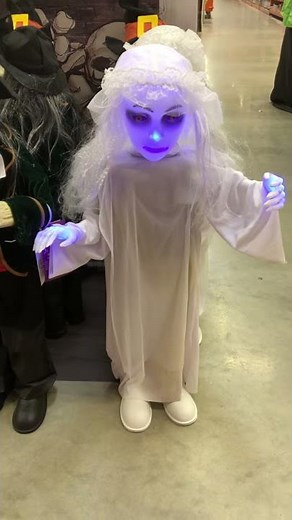 Home Depot Halloween 2019: Ghost Bride