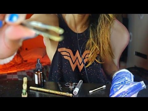 ASMR ROLEPLAY RÁPIDO Tirando sua sobrancelha até você pegar no sono 😌👌 (Muitos sons de boca)