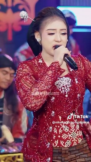 Discover AY by Niken Salindry on Kembar Music Digital