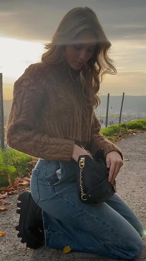 Antonia: Fashion Journey Through Time and Style