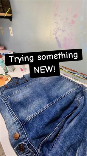 eeekkkk!!! Painting on jean jackets are something that I've been wanting to try for a while! I finally got the courage to give it a try!! 😍😍😍 I just hope a mother will buy this for their daughter at one of my craft shows!! ❤️ #paintingjeanjackets #paintedjacket #handpainted #paintedjackets #fallmarkets
