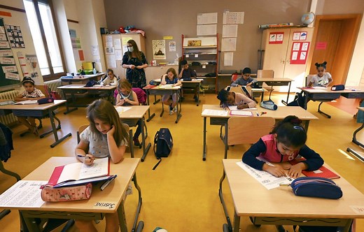 L’«écriture inclusive» interdite à l’école française