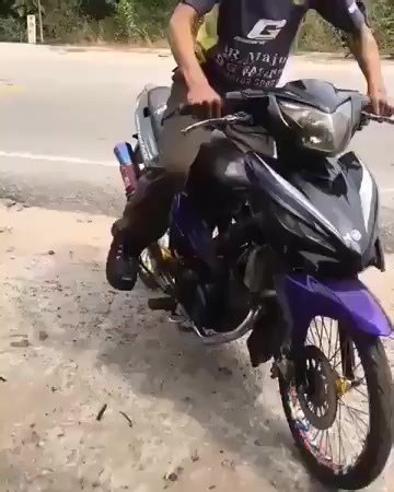 Exploring Yamaha LCV3 in Malaysian Mat Rempit Culture