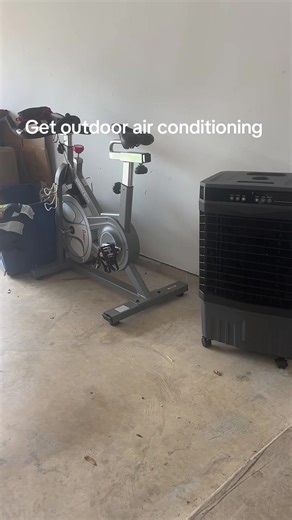 Trigger man (@theclapbackman)’s videos with original sound - Trigger man