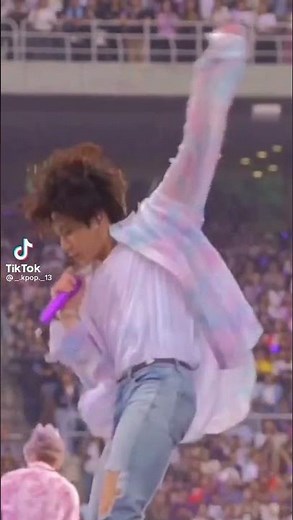 Jungkook fainting after the concert