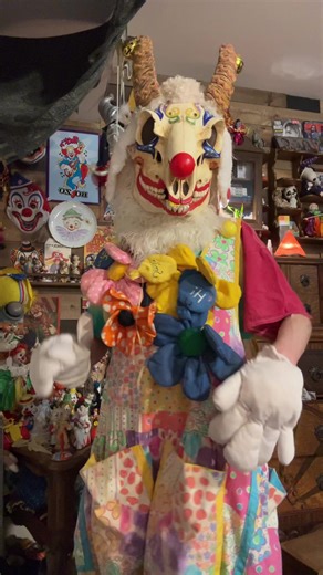 New clown suit :o) #fursuit #clown #clowns#fursuitmaker#circus