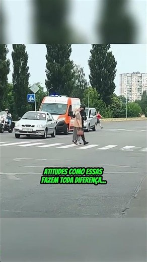 Um simples ato desse motoqueiro que faz toda diferença….