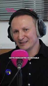 Quand Donatella Versace designe un téléphone sur une nappe ! #versace #podcast #telephone