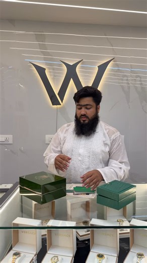 WOW THE LUXURY HUB | Learn how to identify an original vs. fake Rolex box 🔍 In this video, we explain every detail clearly and deeply—from the Rolex box,... | Instagram