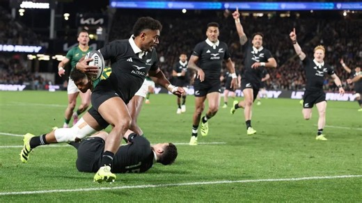 LIVE BLOG: New Zealand down Springboks to keep Eden Park record in tact