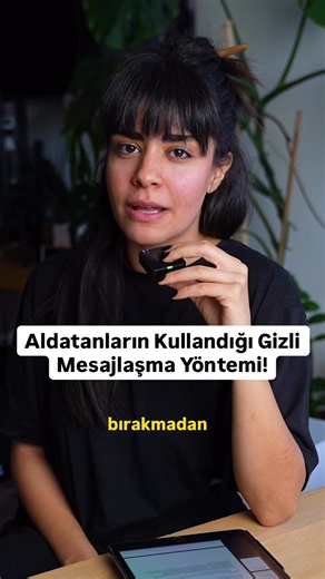 iPhone’un Notlar uygulamasındaki ortak çalışma (collaboration) özelliği, bir notu arkadaşınla aynı anda düzenleyebilmeni sağlar. Artık sadece bir notu paylaşmakla kalmıyor, gerçek zamanlı olarak konuşma gibi etkileşim de kurulabiliyor. #iphone