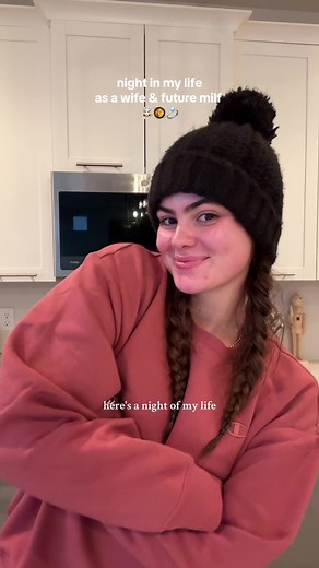 a night in my life as a wife & future milf (& no im not pregnant (yet😉) 👩🏻‍🍳🥘💍 ps my sweatsuit is $38 for the set 🔗’d in my LTK 😘 #wife #wifey #wifelife #wifeandhusband #wifetok #wifelove #cookingforhubby #cookingformyhusband