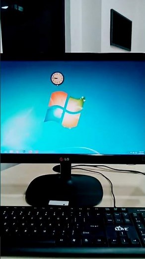 How To Get a big clock in your computer screen!#shorts
