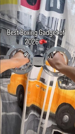The best boxing machine you can have at home💪🏽LINK IN BIO 🔗 #boxingtraining #boxinggadget #mma