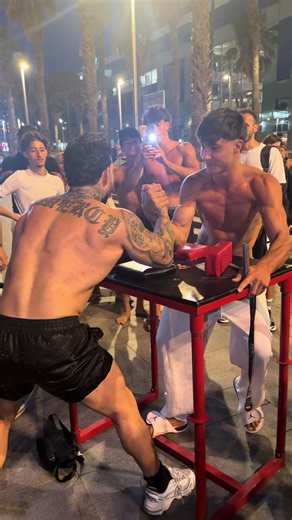 90kg vs 75kg #strong #boys #armwrestling #parati #gym | Arm Wrestling