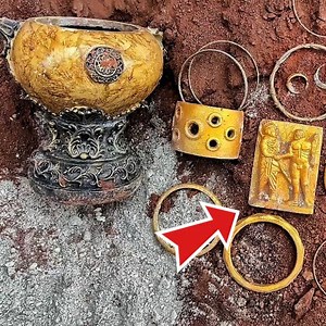 96K views · 1.4K reactions | With a metal detector, we found 1500 years old treasure | ATA OSMAN | Facebook
