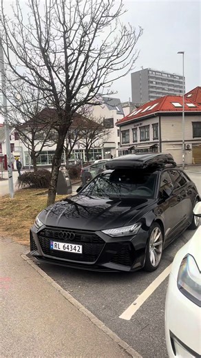 Audi RS6: Ultimate Performance Lifestyle