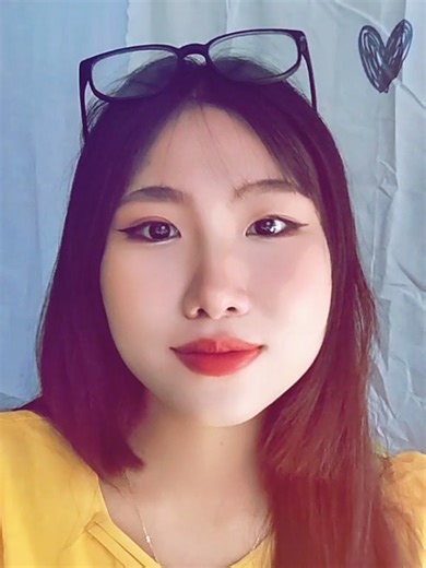 ဒီဇိုင်းपोस्टरအတွက်နောက်ပြန်လွှာကျန်သူများ