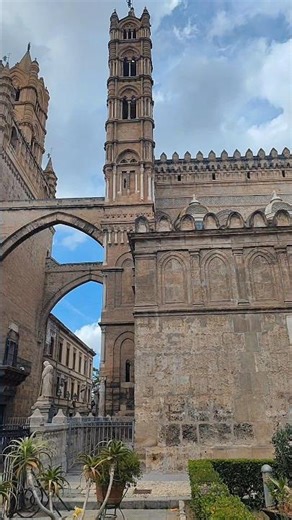 Arabic Gypsy Dance by Gianluca Marino at Palermo! #sicilia #palermo #arabic #arabian #sicily