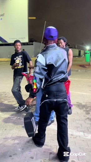 Random Rapper Delivers Unexpected Freestyle Performance