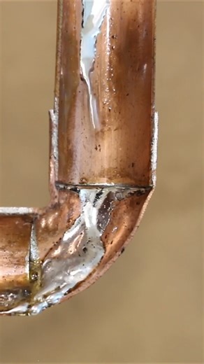 How I solder a joint VERTICALLY and why | GOT2LEARN | Got2Learn