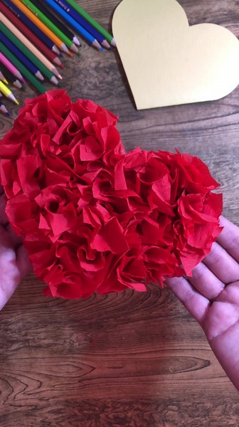 Happy Valentine’s Day #diy #papercraft #paperheart #heart #valentinesday #creative #DIY #artideas #tutorial